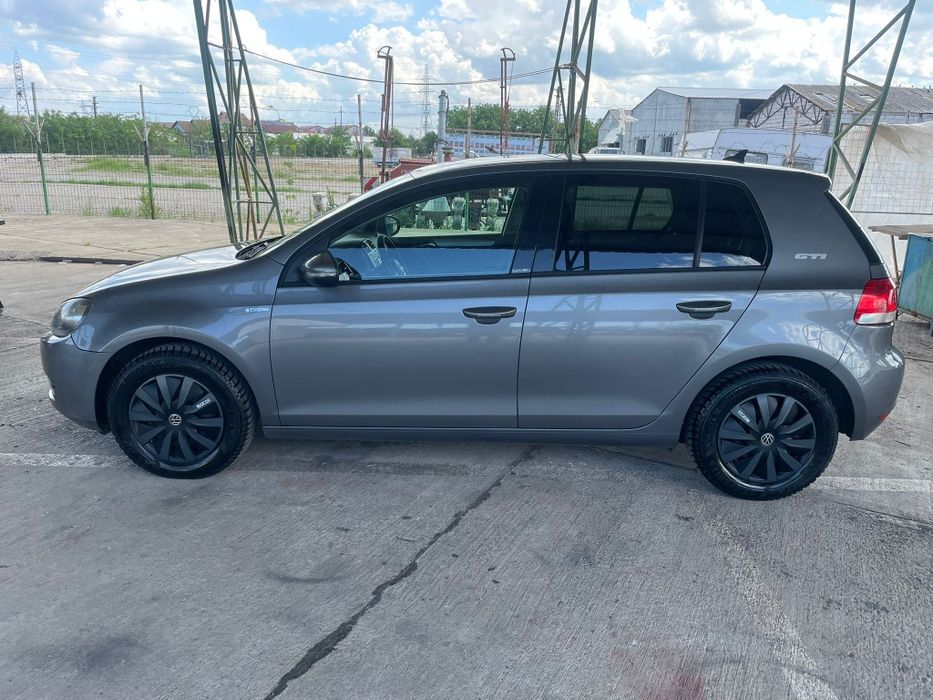 Volkswagen  Golf  14M P I80 cp