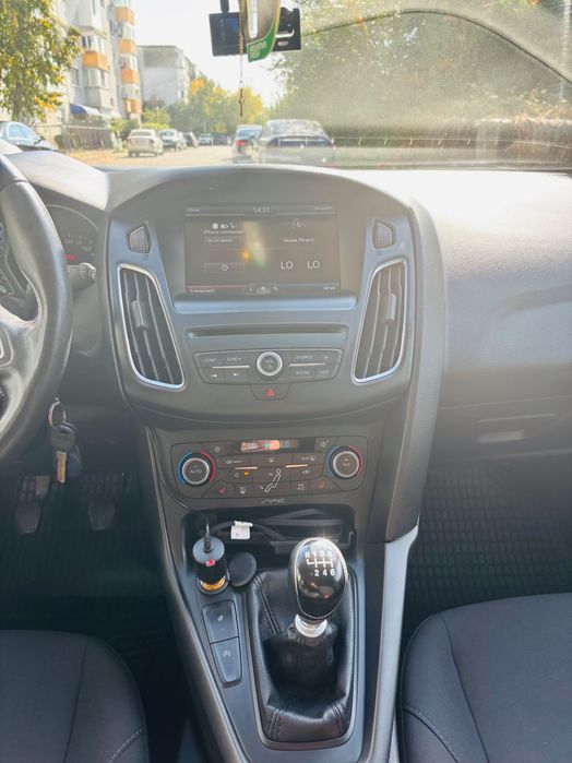 FORD Focus 2015 — imagine 4