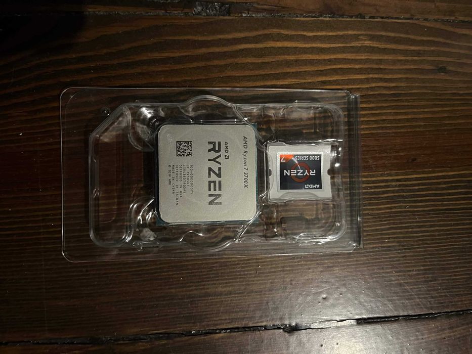 AMD Ryzen 7 3700X – 8 ядра/16 нишки, тестван, без охладител