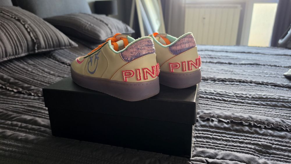 Pinko, Timberland  маратонки