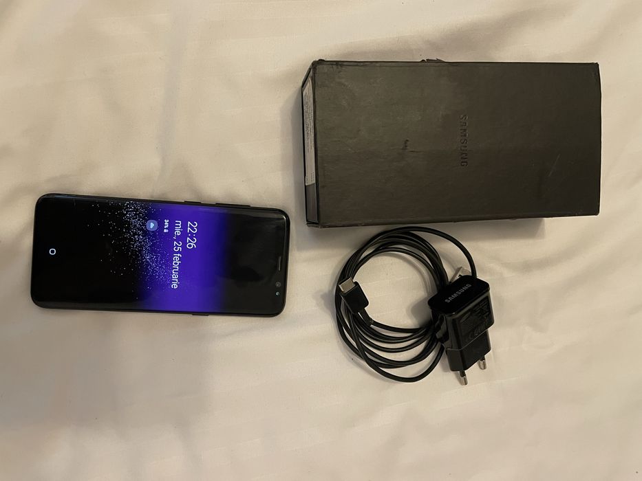 Vând samsung s8 fulbox