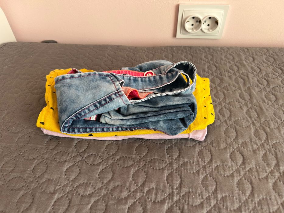 Бебешки лотове на символични цени размери 68-80 нови и използвани