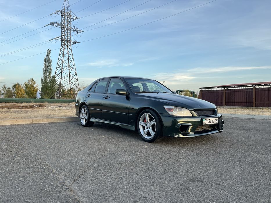 Lexus IS200 продам