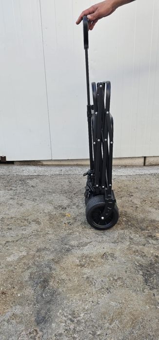 Сгъваема количка с широки гуми - идеална за пясък и неравни терени