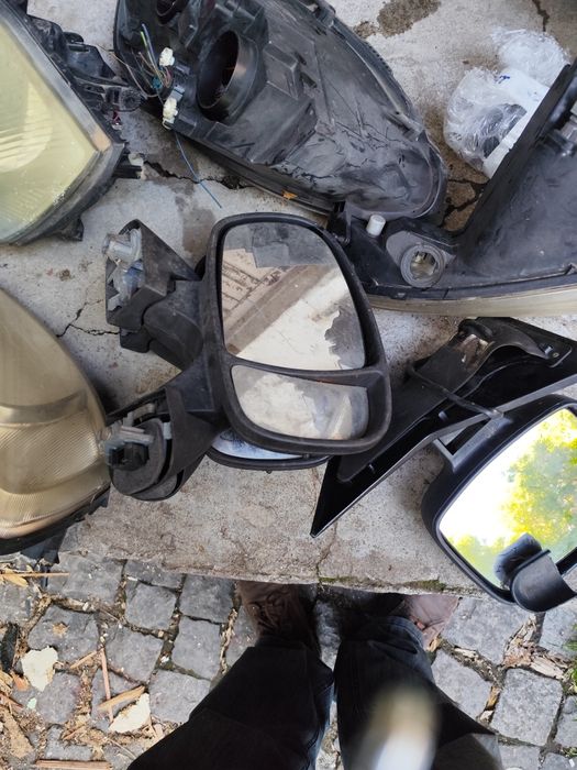 Десен огледало за opel vivaro 2003 нагоре