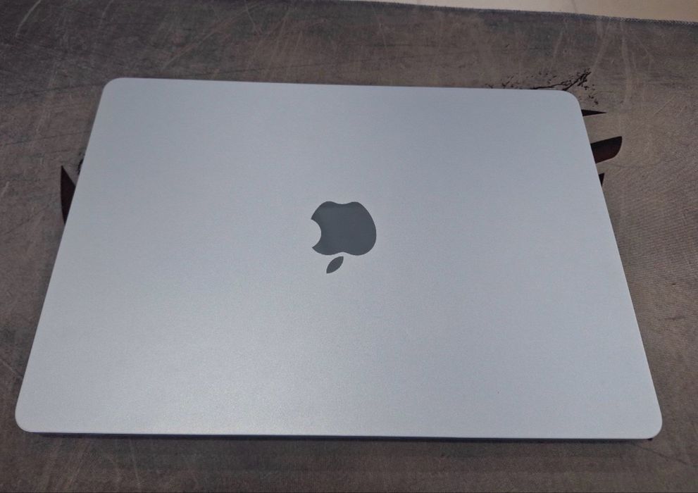 Macbook air m3 93% 16/256 обмен