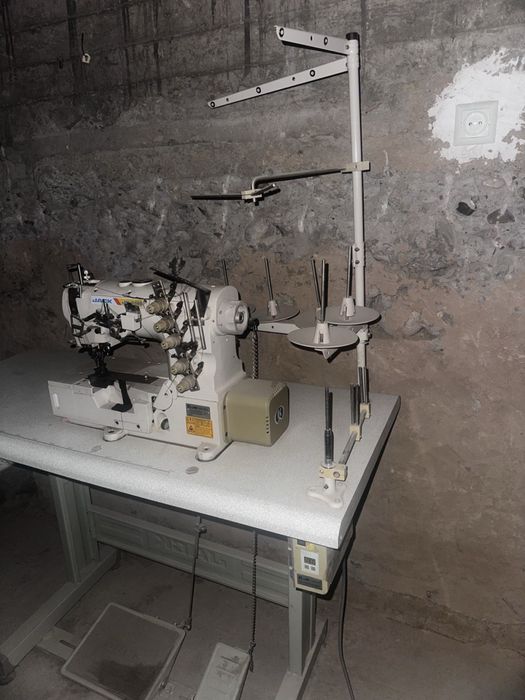 Rashma tikuv mashinasi jack