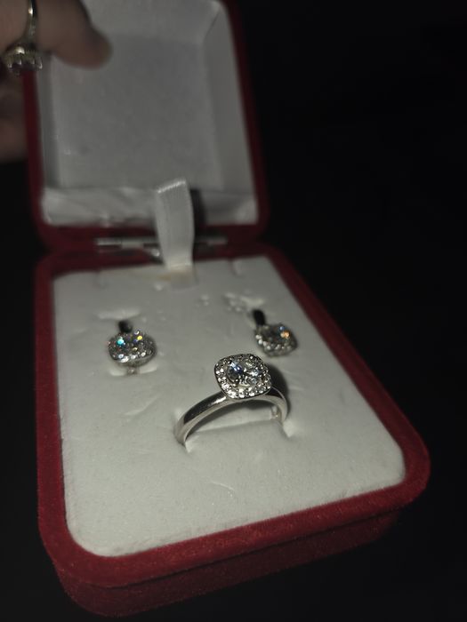 Продам набор серьги с кольцом серебро