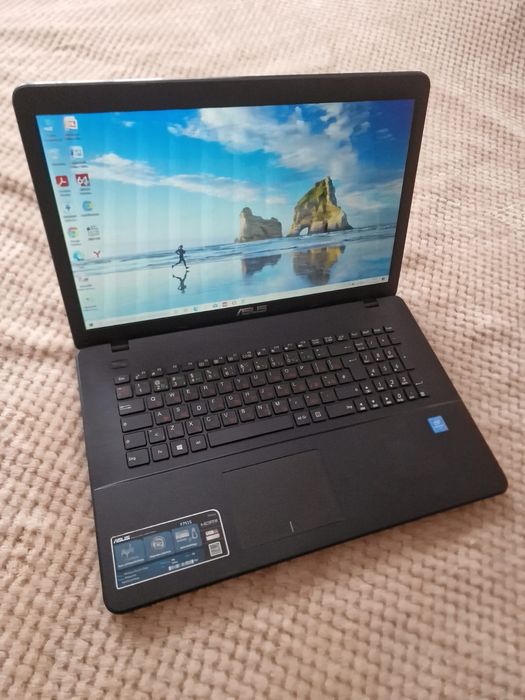 Продам современный ноутбук asus сумка мышка