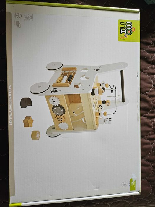 Уокър на марката Moni