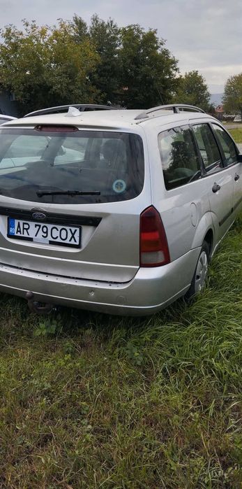 Vând ford focus an 2001