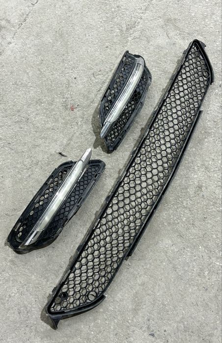 Решетка бампера 221 противотуманки