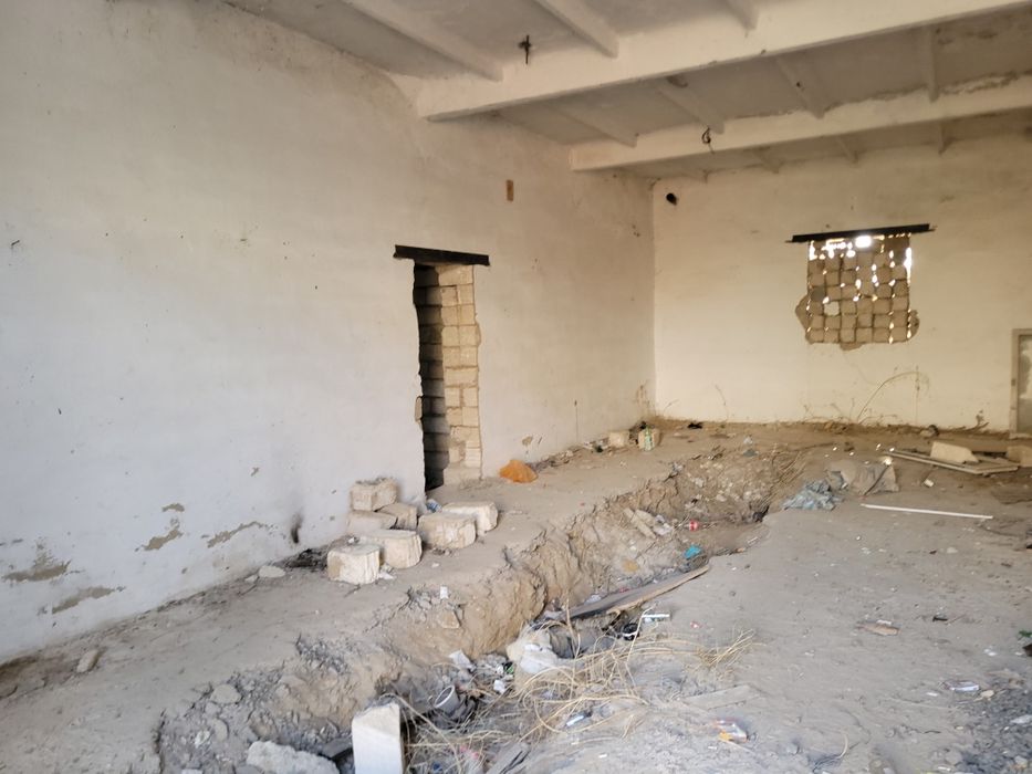 Здание сатылады баня-гараж