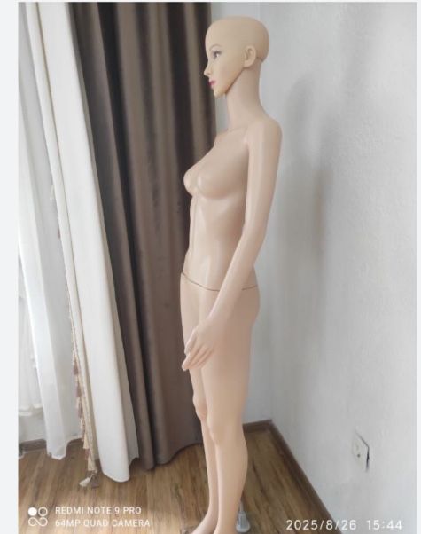 Маникены женские