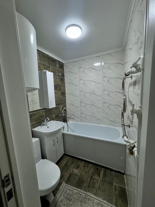 Продаётся 3-х ком квартиру на 3 мкр 7 дом