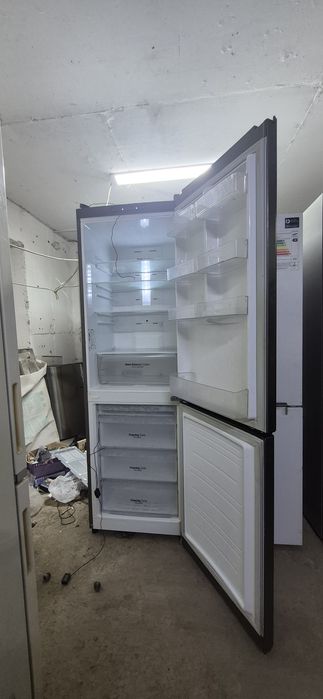 Холодильник 70000  без доставка