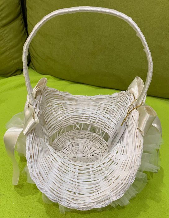Продавам кошничка за ботуниери