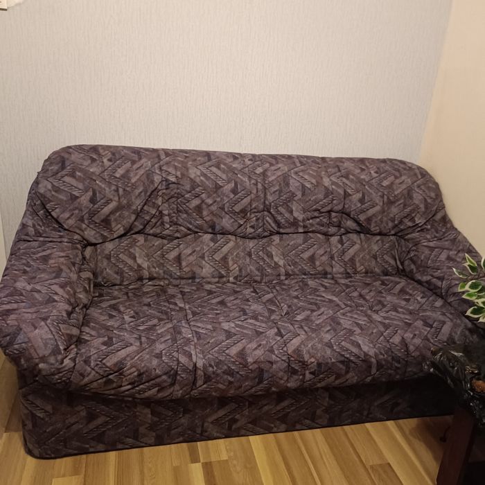 Комфортен  диван  нов