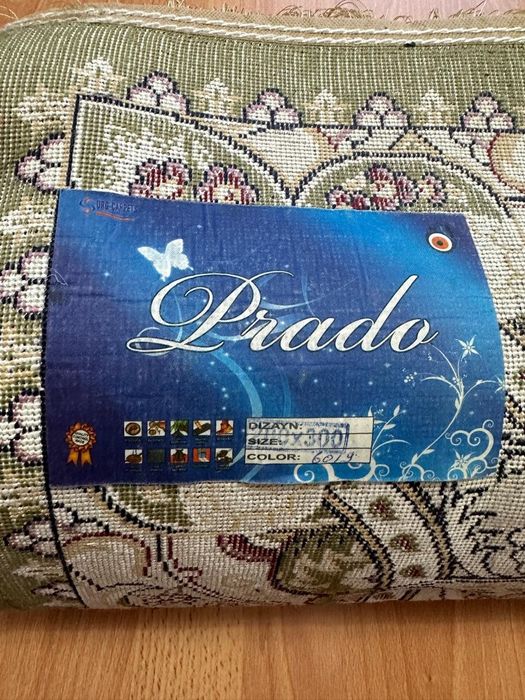 Продается ковёр 2х3 в хорошем состояний.