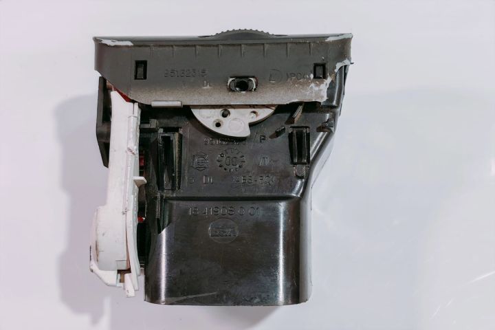 Grila Ventilatie  3B0819704D Volkswagen VW Passat B5