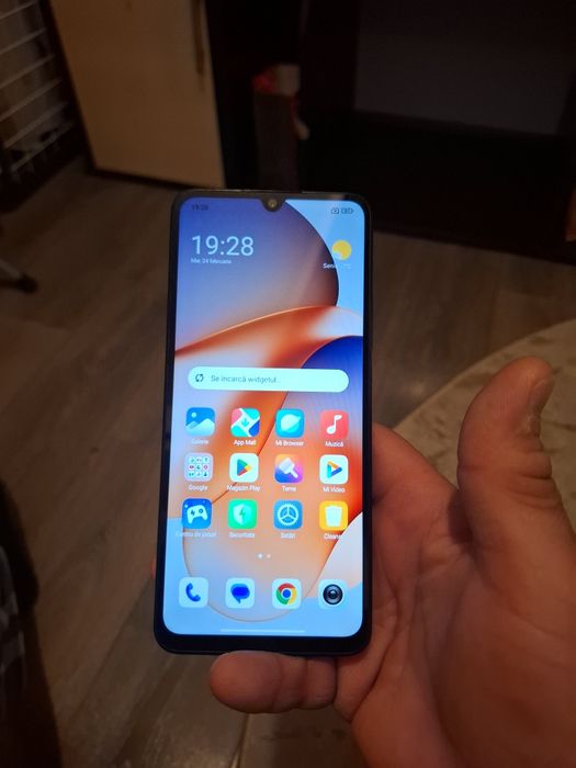 Telefon Redmi 14 Pro cu NFC, camera 50MP,  128GB memorie,