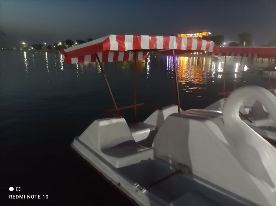 Katamaranlar sotiladi