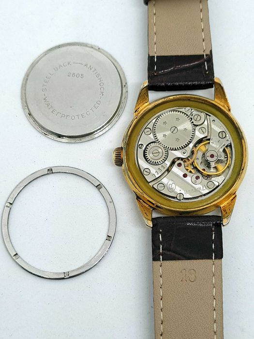ceas Wostok cal. 2605, 17 rubine, placat cu aur, anii '60