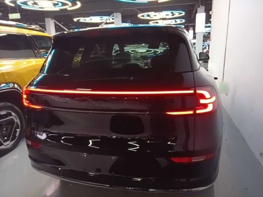 CHANGAN NEVO Q07 215 Prestige Edition