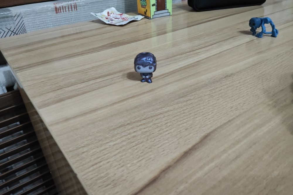 Продам фигурки очень странные дела