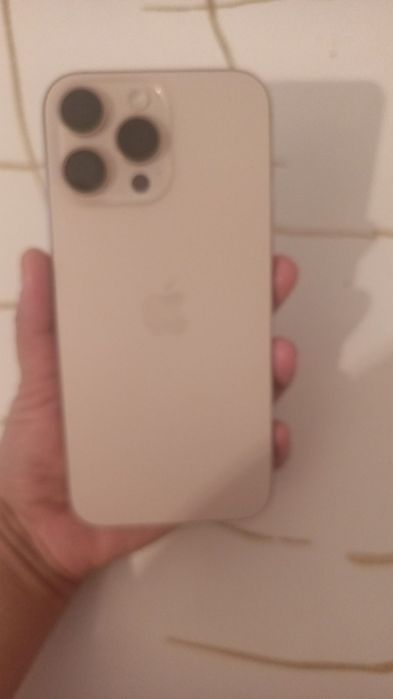 Продам Apple 16 pro max