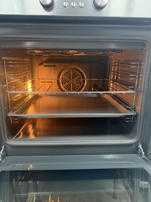 Фурна за вграждане SIEMENS