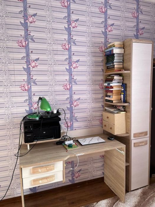 Продам односпальный  гарнитур