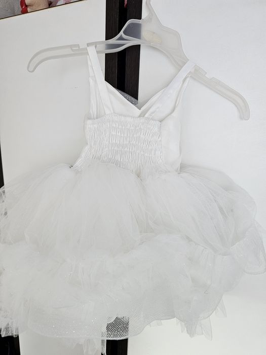 Официална бяла детска рокля