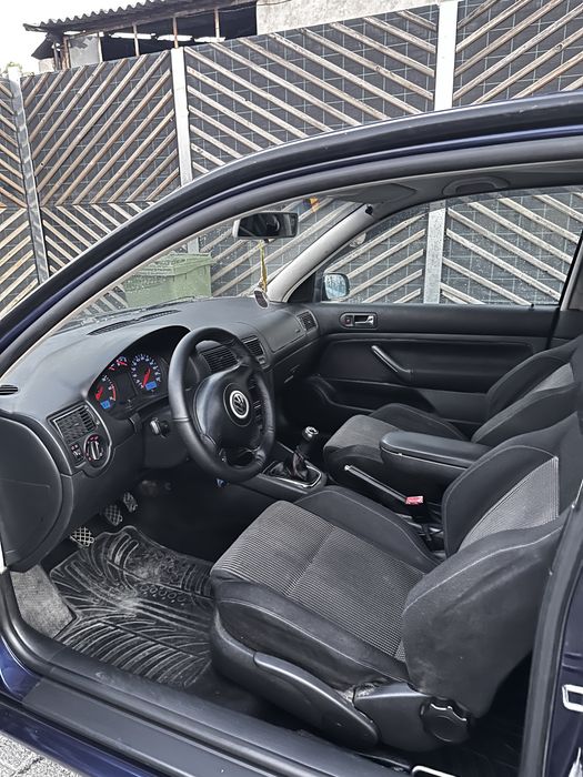 VAND GOLF 4 1.6 BENZINA 110 cai