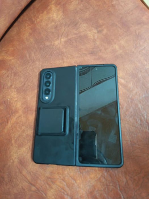 Samsung z fold 4