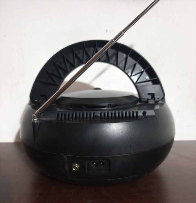 Радио касетофон Philips