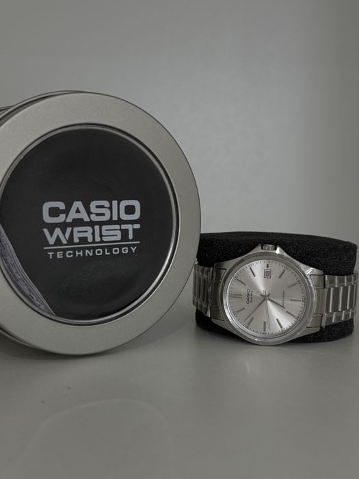 Новые наручные часы CASIO MTP 1183 оригинальные