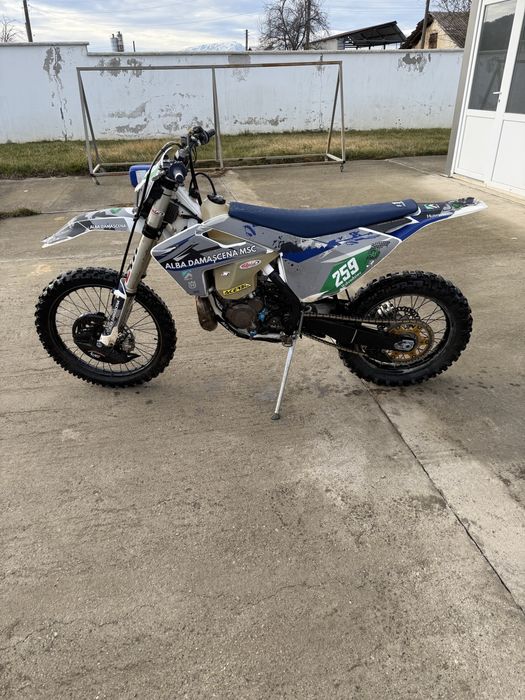 Продава се husqvarna te300i 2019