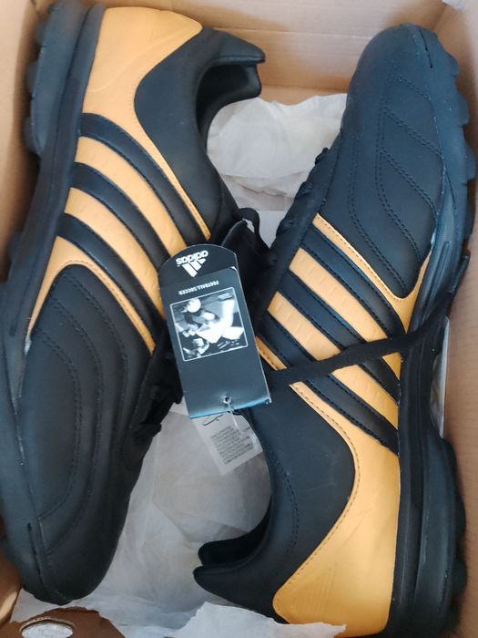 Маратонки Адидас