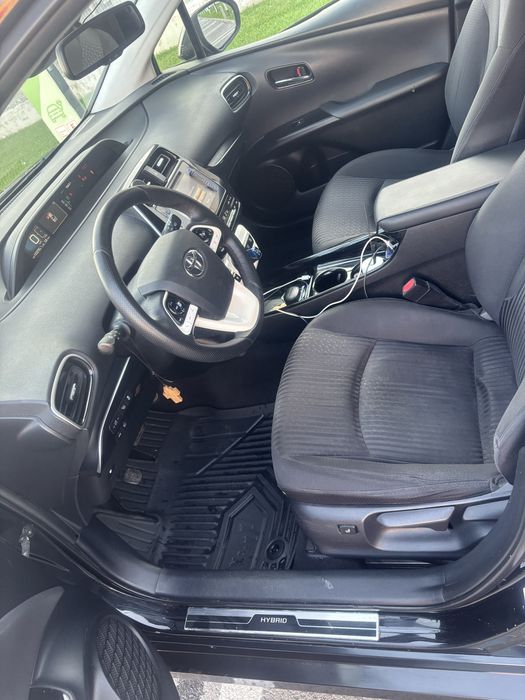 Toyota Prius 4.