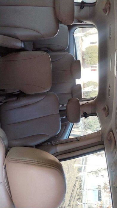 Kia carnival 2006 rangi oq srochna sotamiz abmen ham bor GM