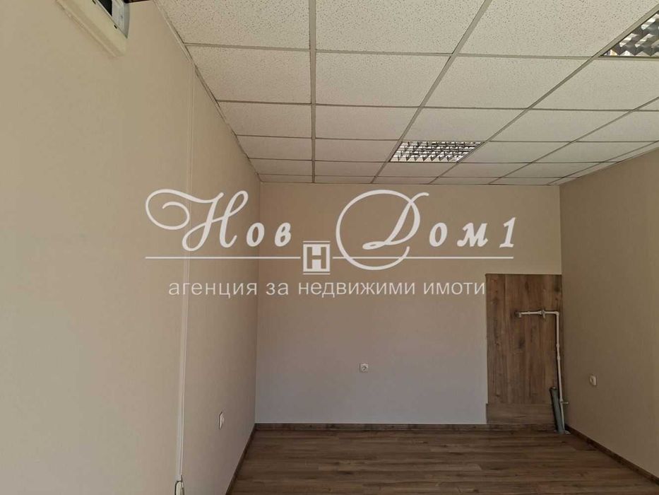 Дава се под наем Магазин в Варна, Център - 18 кв.м за 298.86 € - Снимка #1