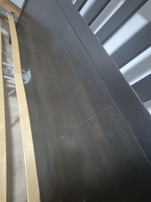 Pat de lemn de 2 persoane