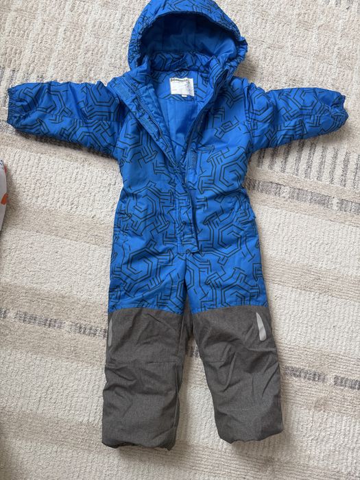 Продам теплый комбенизон на 110-115 см