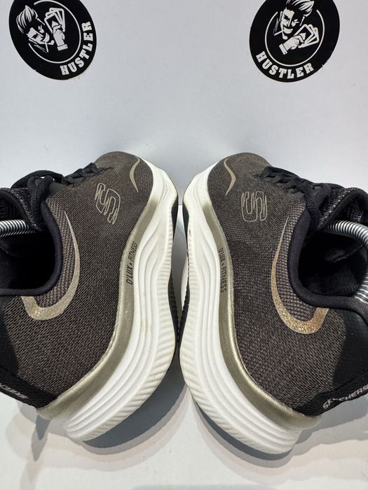 Маратонки SKECHERS .Номер 38