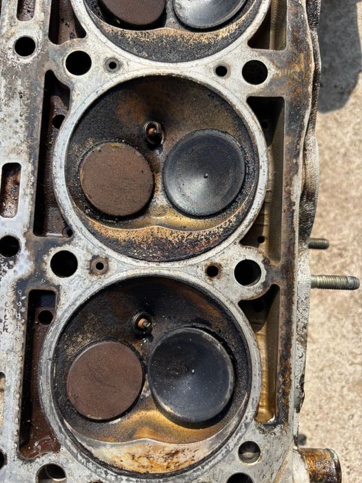 Головка 102 мотор 2.3 мерседес