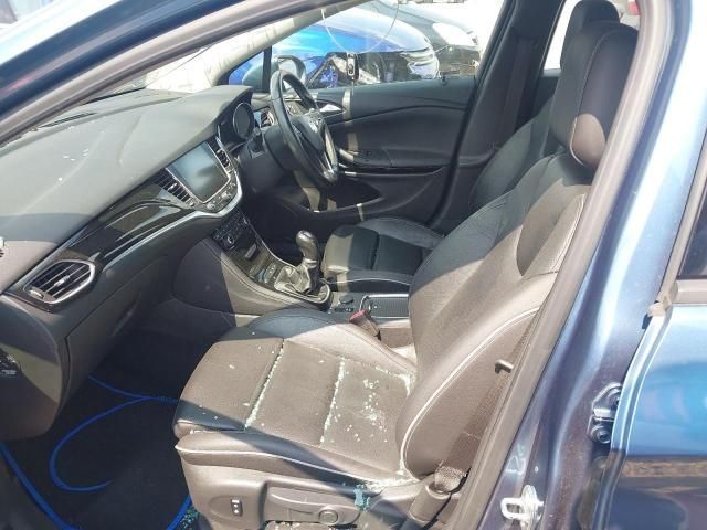 Dezmembrez Opel Astra K [2015 - 2020] Hatchback 1.6 CDTi MT (136 hp)