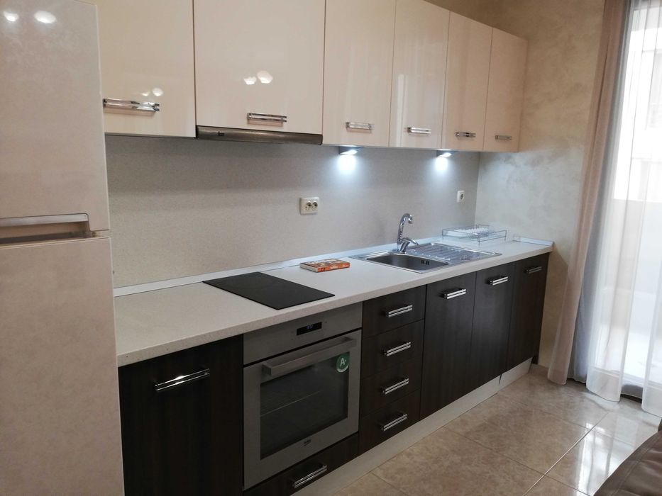 Дава се под наем Тристаен апартамент в София, Изток - 105 кв.м за 1186.77 € - Снимка #5