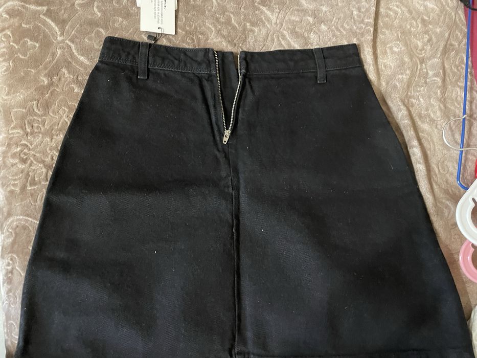 Продам 2 джинсовые новые юбки