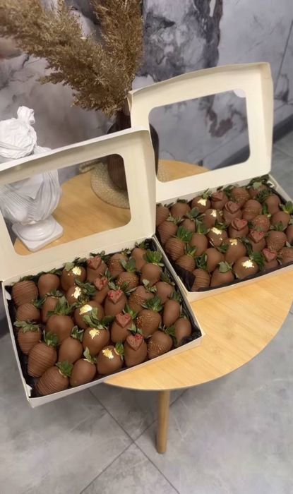 Shokoladli qulupnay sovga подарок